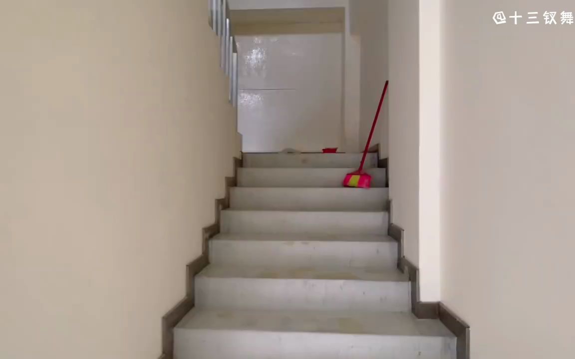 й̳ Լ跻vlog  Ƶ̳ 130425d0n2v20xv42q90jy
