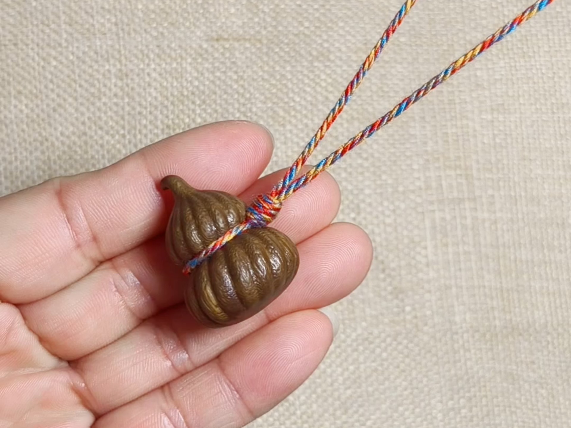 �й�����̳ �޿׺�«ϵ����᷽��  ��Ƶ�̳��� 124401rli39xpaiclgiw3w